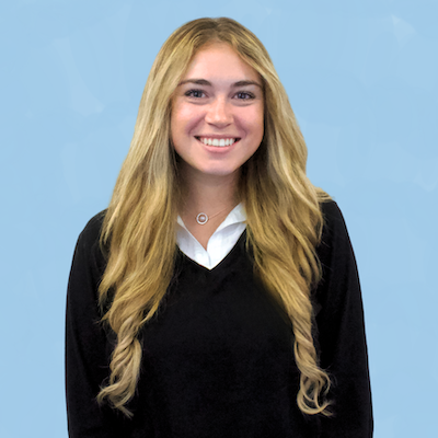 Headshot of Laura Uzar